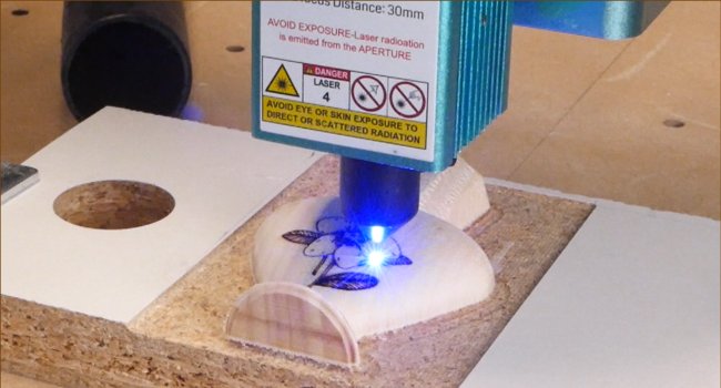 Laser engraving on on a 3D part