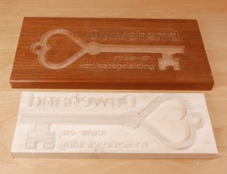 The base and the plug, after machining