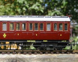 Railway carriage AA77